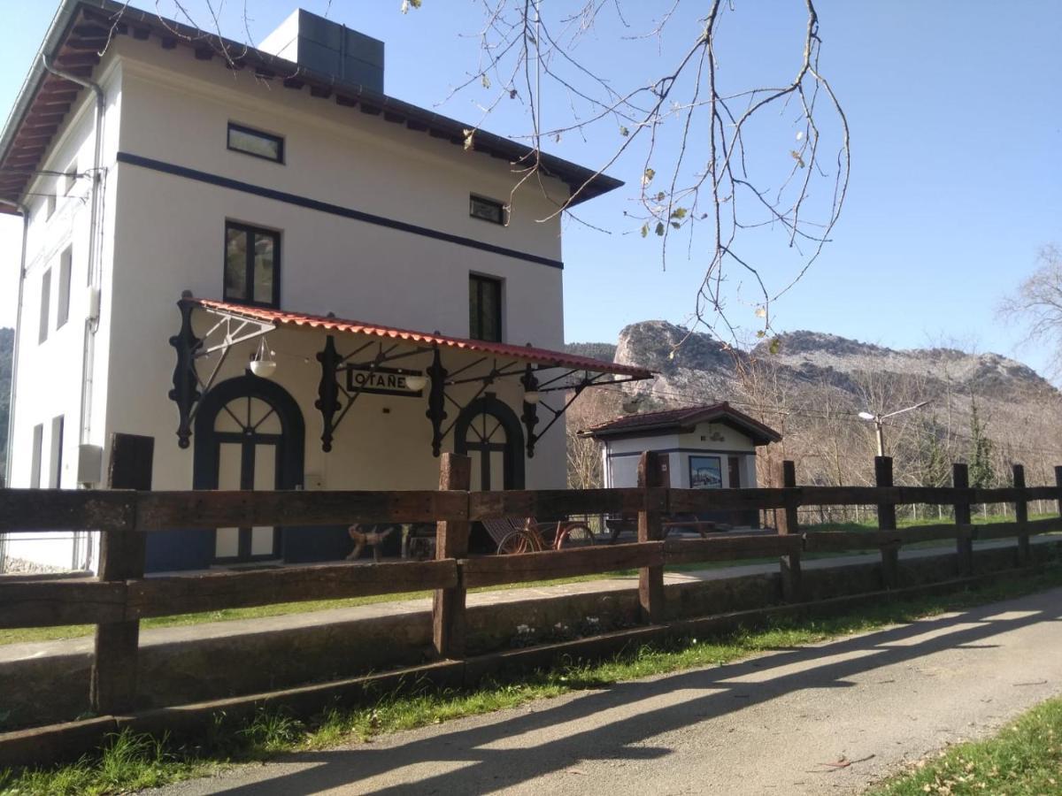 בית הארחה Castro Urdiales - La Vieja Estacion - Cerca De Bilbao מראה חיצוני תמונה